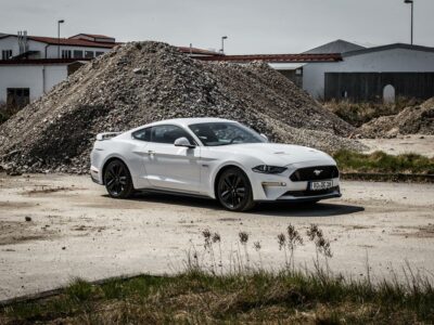 rent a ford mustang gt in munich