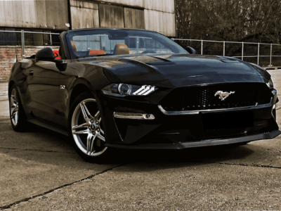 5.0 liter V8 engine 466 bhp rear wheel drive 0-100 kph in 4.3s Top speed over 250 kph