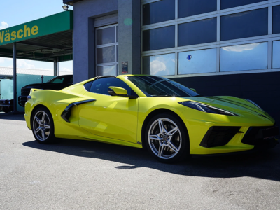 Rent a Chevrolet Corvette C8 Stingray in Linz