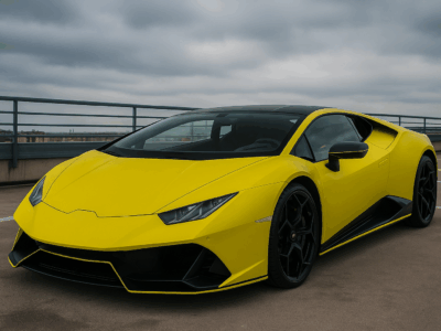 Rent a Lamborghini Huracan Evo Fluo Capsule in Imst