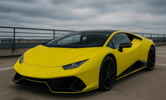 Rent a Lamborghini Huracan Evo Fluo Capsule in Imst