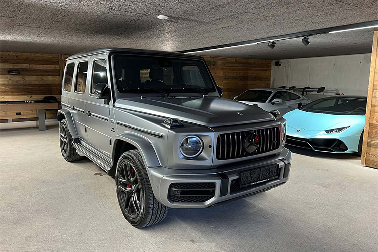Rent a Mercedes G63 AMG in Kufstein