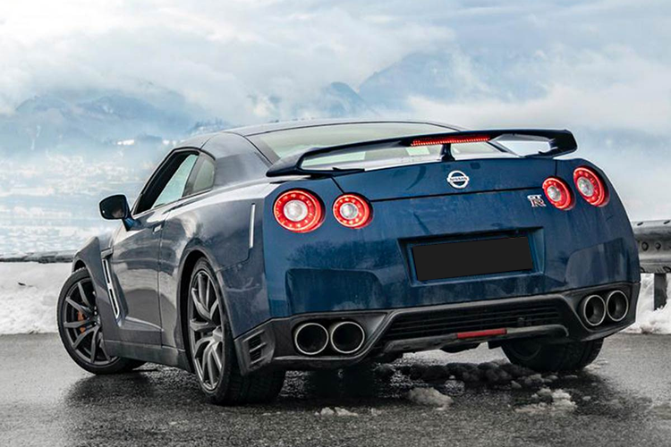 Heck view Nissan GTR R35 in Imst