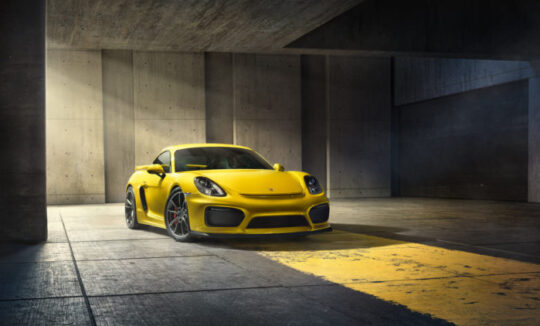 Rent Porsche Cayman GT4 in Leoben Hero